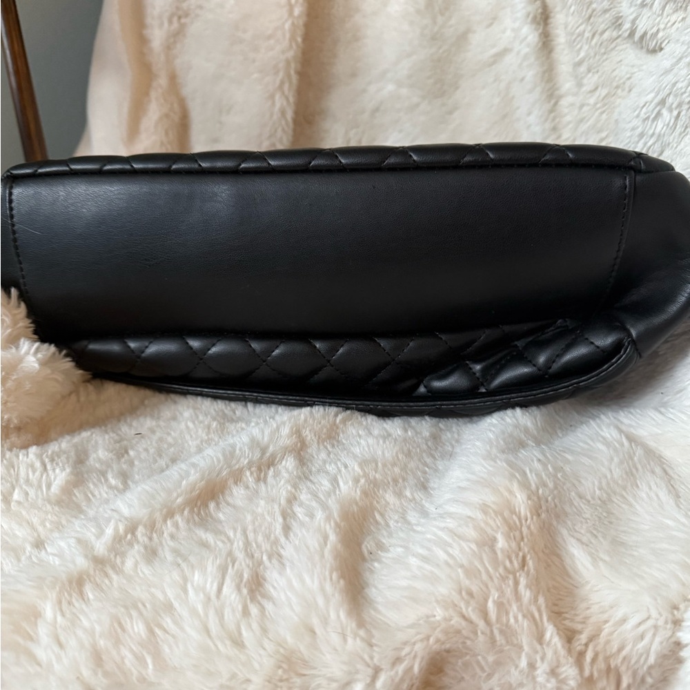 Badgley Mischka Black Quilted Shoulder Bag with Gold Chain - Picture 12 of 14